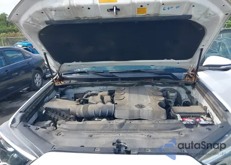 2016 Toyota 4Runner Sr5 Premium z USA, uszkodzony, nr VIN JTEZU5JR5G5130905